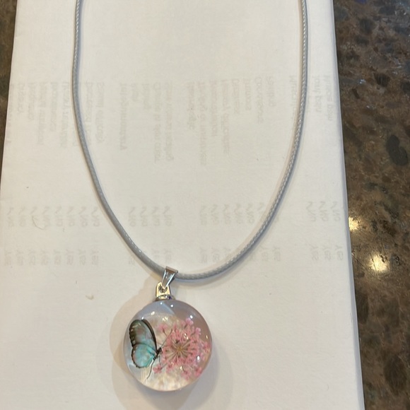 Butterfly pendant necklace with light blue necklace - Picture 3 of 5